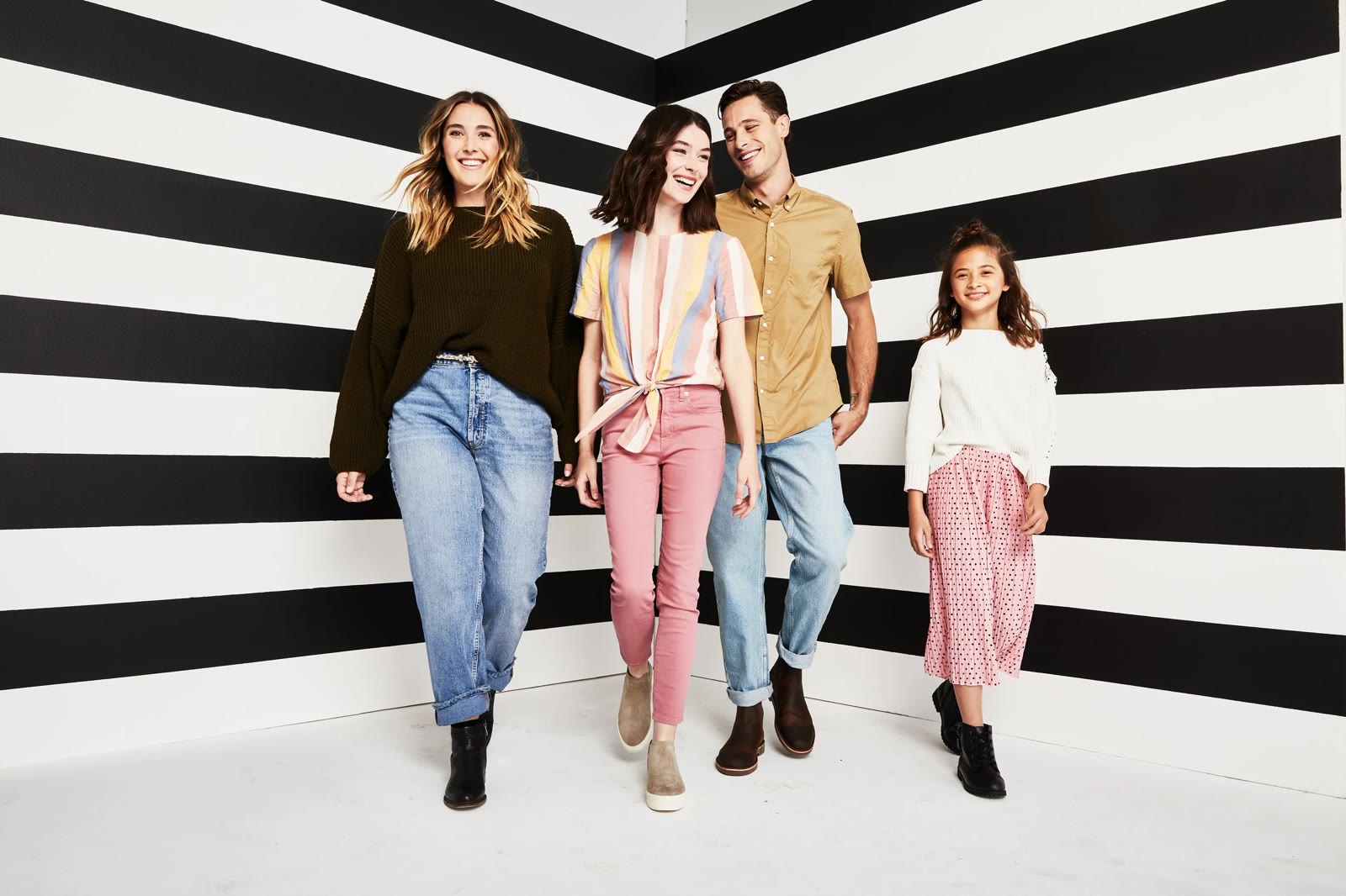 DSW — Multiple Campaigns, photograph 15 of 31