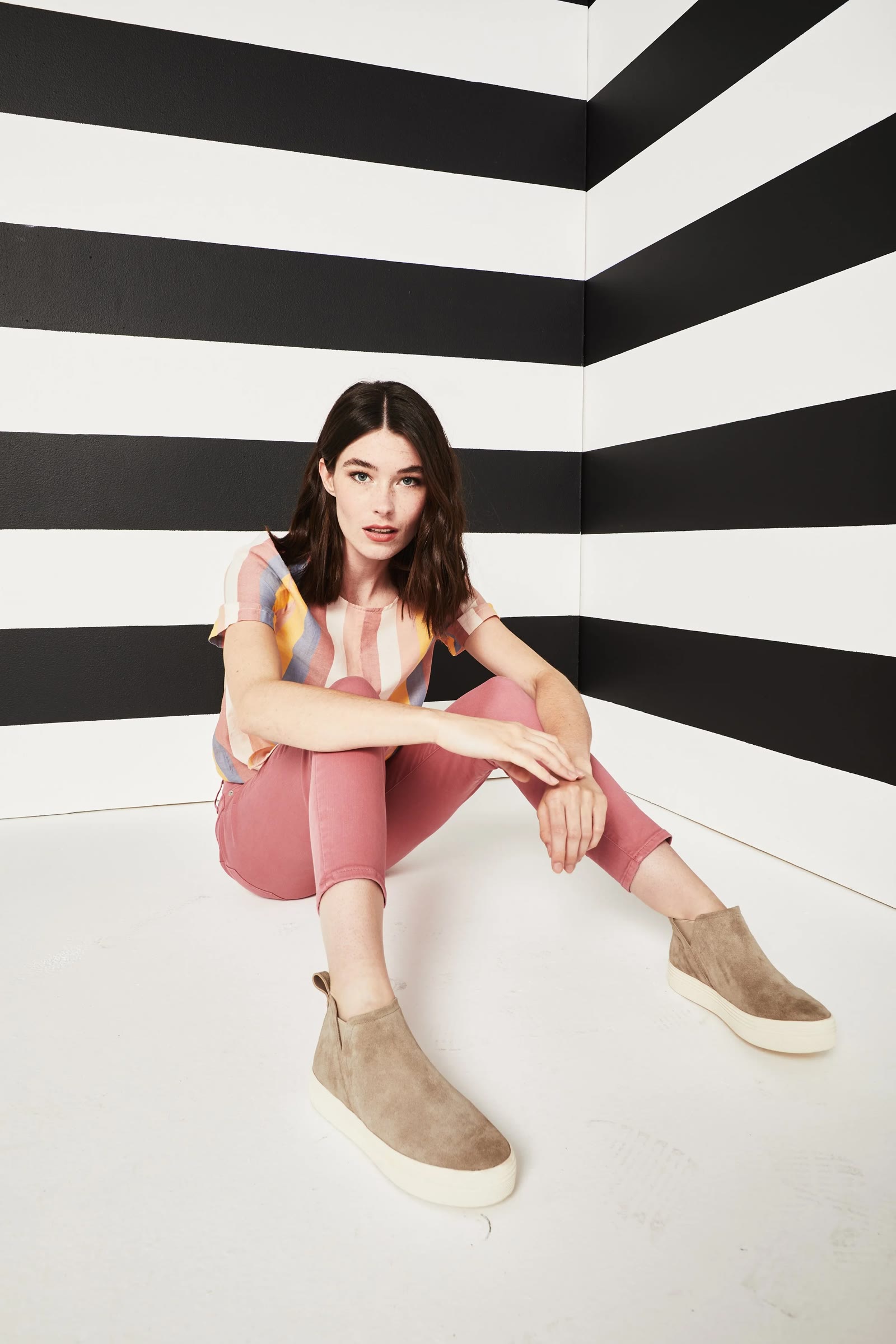 DSW — Multiple Campaigns, photograph 19 of 31