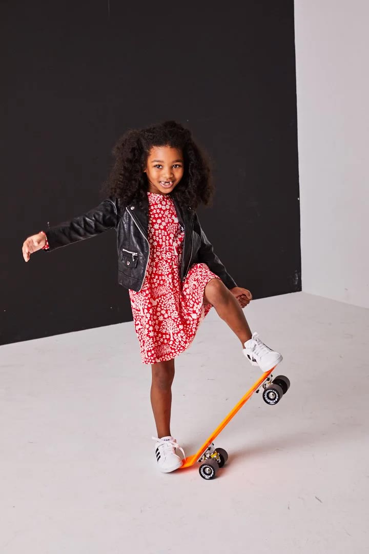 DSW — Multiple Campaigns, photograph 27 of 31