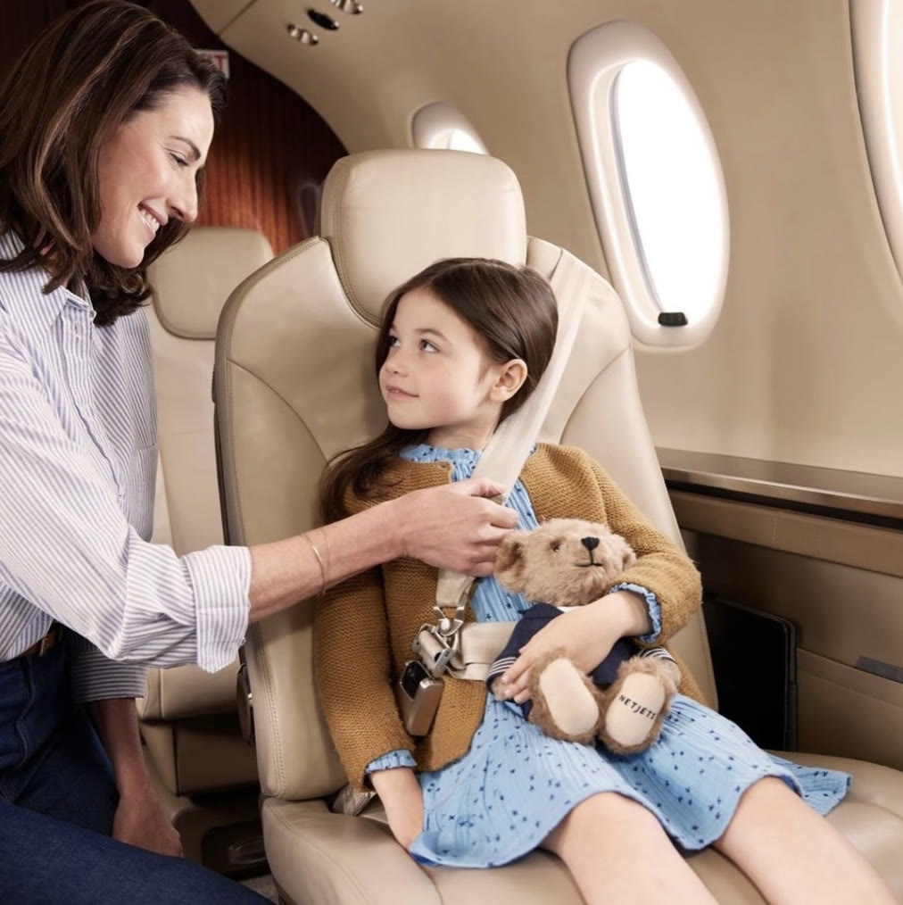 NetJets — Brand, photograph 3 of 11