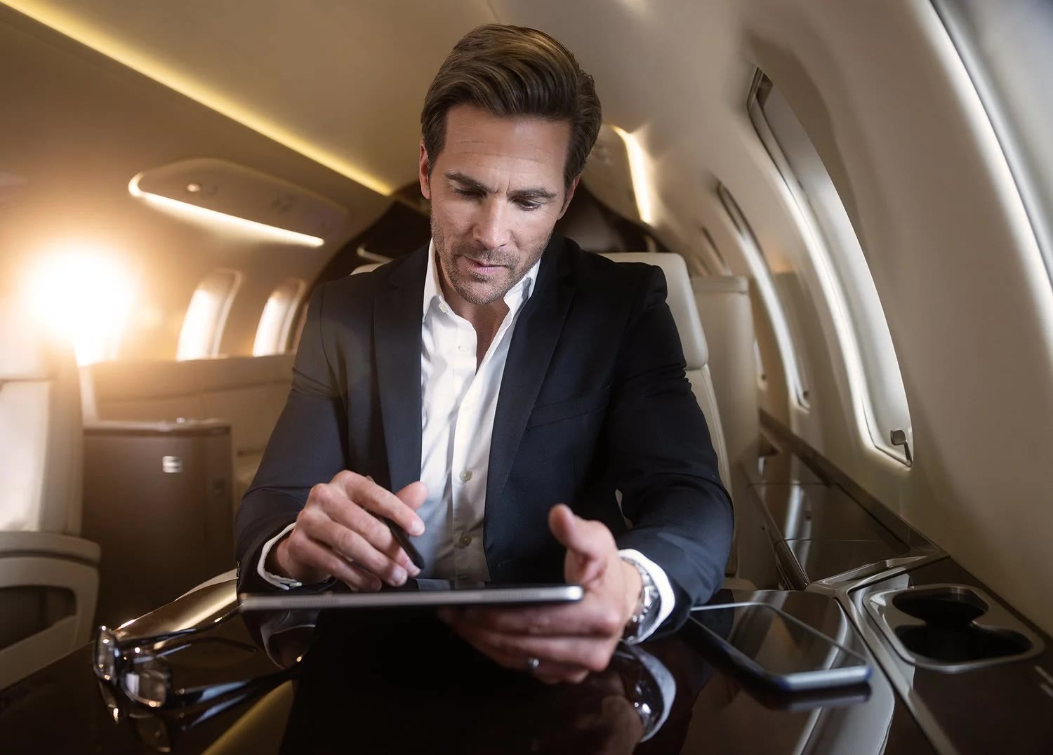 NetJets — Brand, photograph 4 of 11