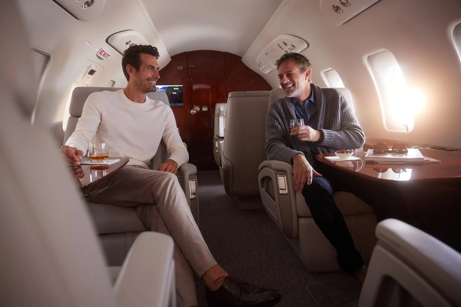 NetJets — Brand, photograph 7 of 11