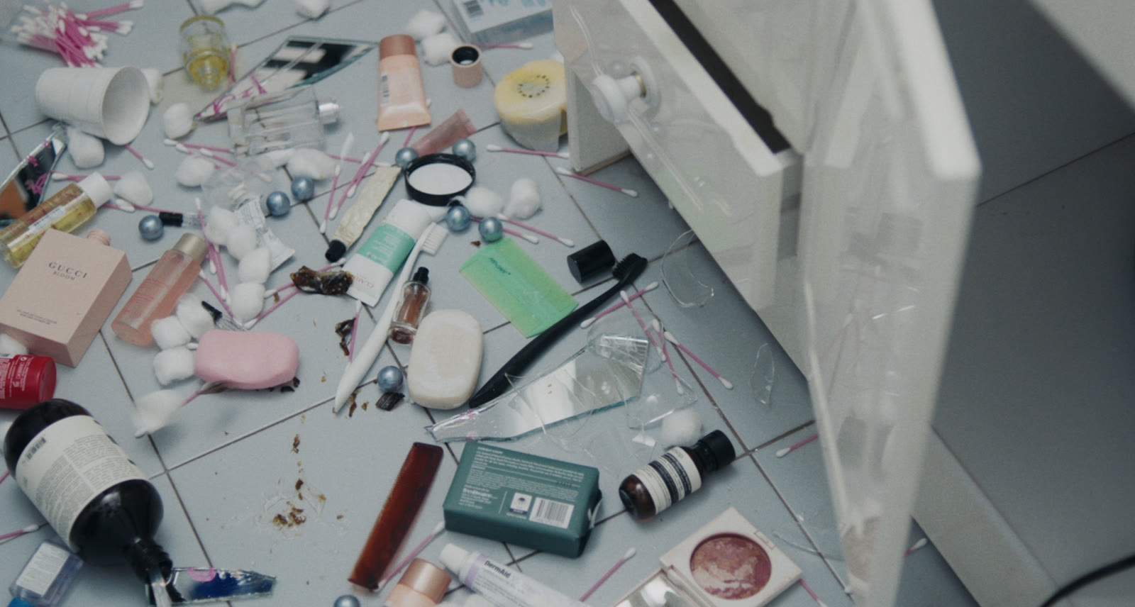 Yard Sale (GB short film) — Yard Sale, photograph 20 of 63